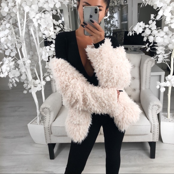 OUTT OF STOCKK - Picture 2 of 7